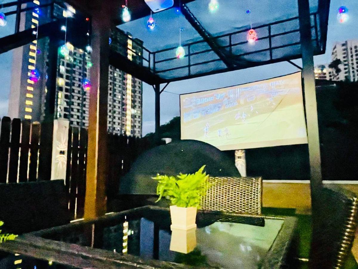 Trendy Family Getaway By Stayco - Mini-Pool, Outdoor Cinema, Air Loft, Ps4, Ktv - Just 2 Mins To Beach! Бату-Феррінгі Екстер'єр фото